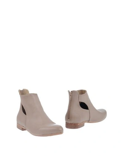 Manas Ankle Boot In Dove Grey