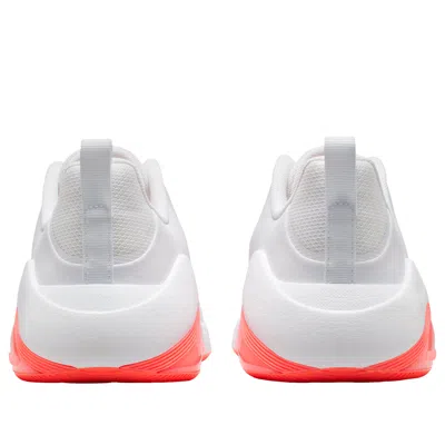 Nike Bella 7 In Multi