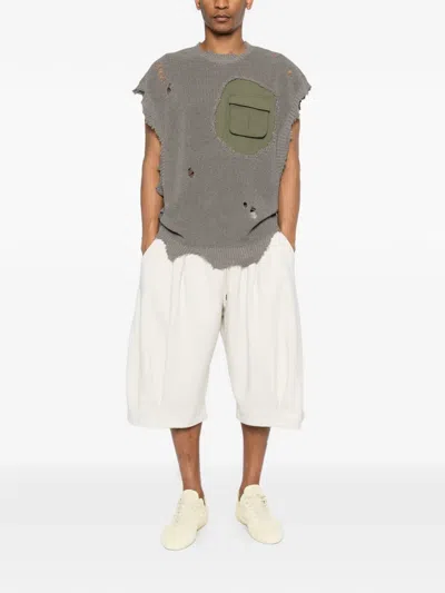 Khoki Distressed Pocket T-shirt In Gray