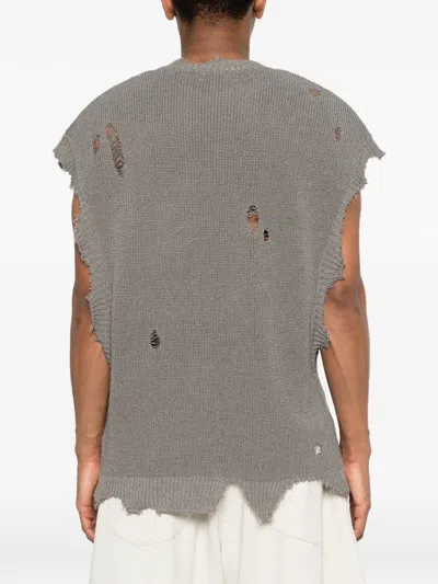 Khoki Distressed Pocket T-shirt In Gray