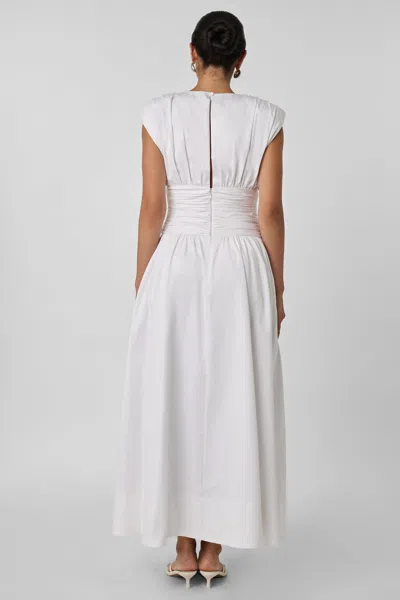Toccin Evangeline Strong-shoulder Ruched Midi Cotton Dress In White