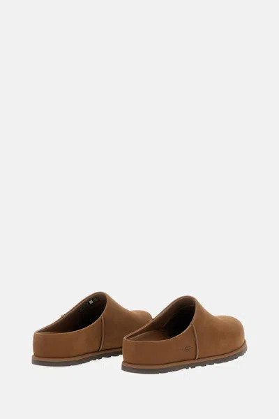 Ugg Otzo Clogs In Brown