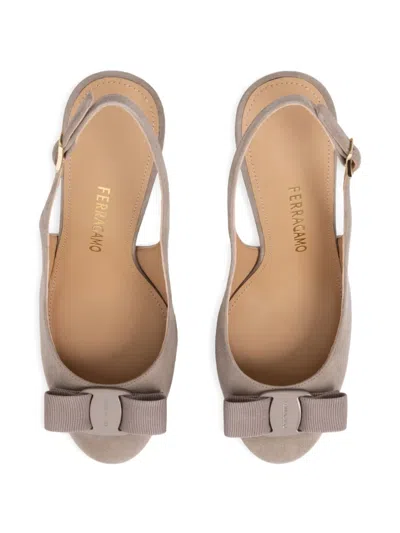 Ferragamo Vara Bow Slingback In Neutral