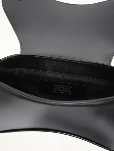 Diesel Play Logo Plaque Shoulder Bag In Black
