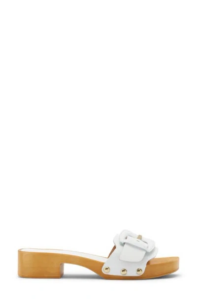 Intentionally Blank Mar Clog Sandal In White