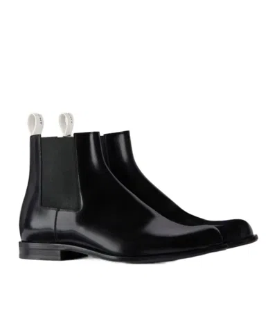 Givenchy Gent Chelsea Boots In Brushed Leather In Black