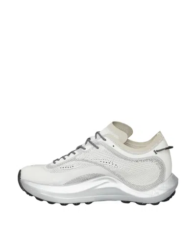 Roa White Fabric Athletic Sneakers In White
