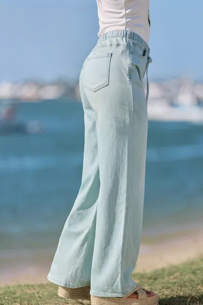 Cupshe Keep Scrolling Blue Jeans In Blue