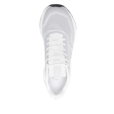 On Cloudnova Form 2 Tt Sneakers In White