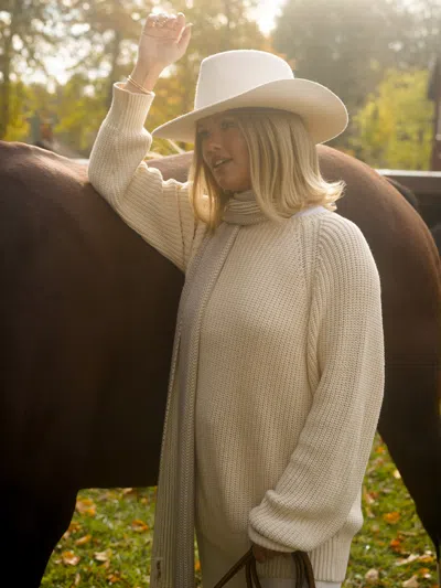 Djerf Avenue Chunky Raglan Roundneck Off White In Neutral