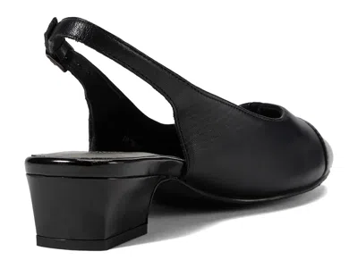 Trotters Dea In Black