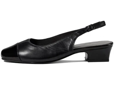 Trotters Dea In Black