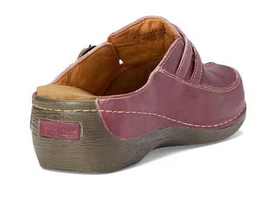 Spring Step Happy In Burgundy