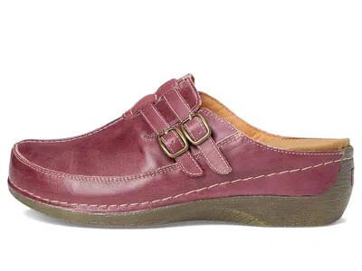 Spring Step Happy In Burgundy