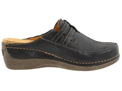 Spring Step Happy In Black