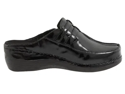 Spring Step Happy In Black