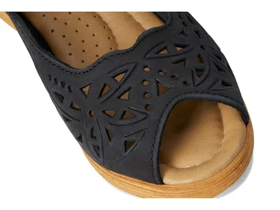 Spring Step Orella In Black