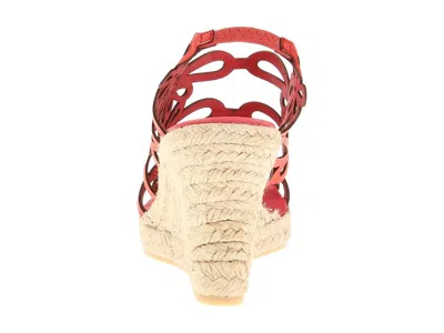 Eric Michael Jillian In Red