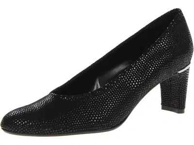 Vaneli Dayle In Black