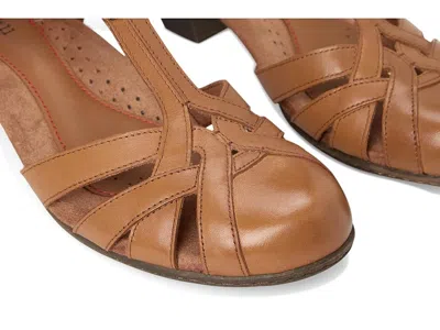 Cobb Hill Aubrey In Brown