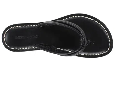 Bernardo Footwear Miami Thong Sandal In Black