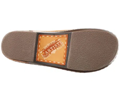 L'artiste By Spring Step Burbank In Brown
