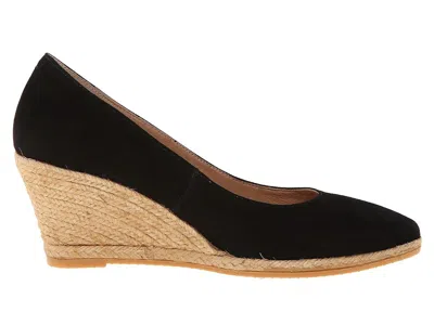 Eric Michael Teva In Black