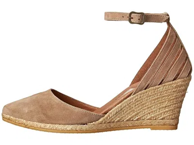 Eric Michael Vera In Brown