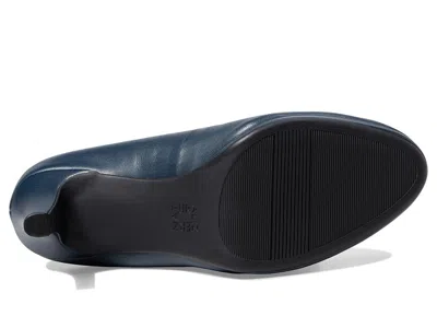 Naturalizer Michelle High