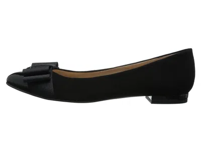 French Sole Onstage In Black