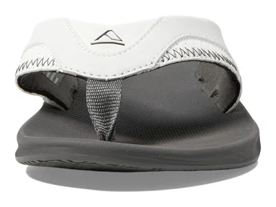 Reef Fanning In White