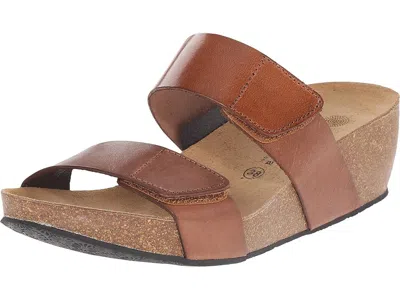 Eric Michael Liat In Brown