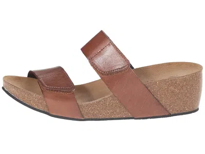 Eric Michael Liat In Brown