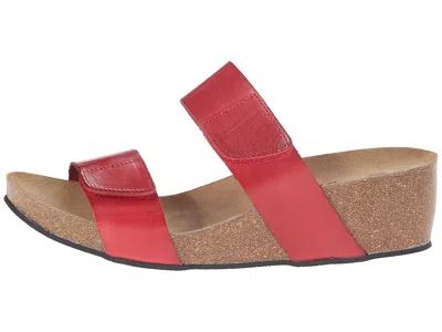 Eric Michael Liat In Red