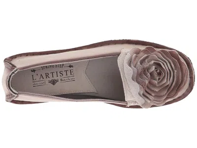 L'artiste By Spring Step Dezi In Neutral