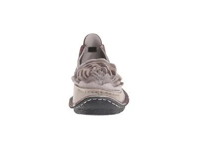 L'artiste By Spring Step Dezi In Neutral