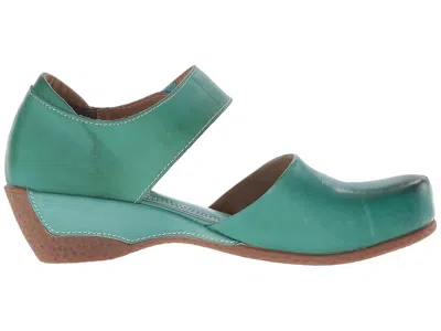 L'artiste By Spring Step Gloss In Green