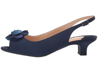 J. Reneé Leonelle In Multi