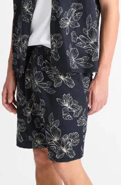 Vince Floral Pattern Shorts With Side And Back Pockets In Sand