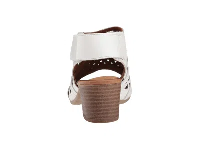 Spring Step Dorotha In White