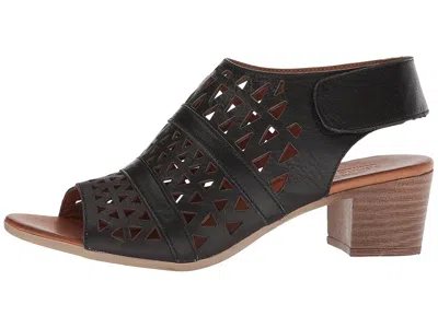 Spring Step Dorotha In Black