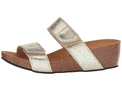 Eric Michael Liat In Gold