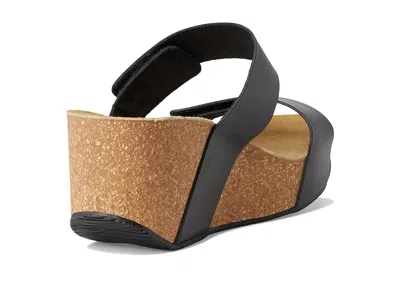 Eric Michael Lily In Black