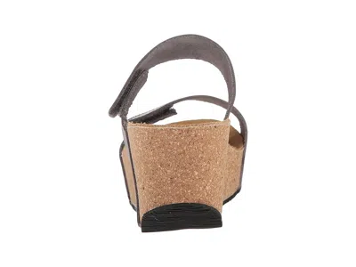 Eric Michael Lily In Gray