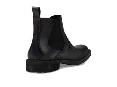 Born Hemlock In Black