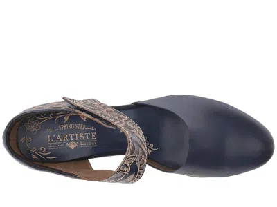 L'artiste By Spring Step Toolie In Blue