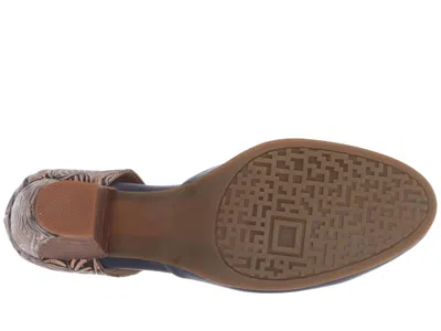 L'artiste By Spring Step Toolie In Blue