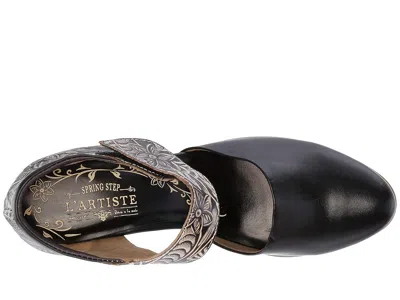 L'artiste By Spring Step Toolie In Black