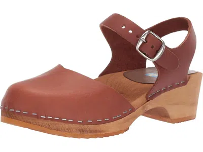 Mia Sofia In Brown