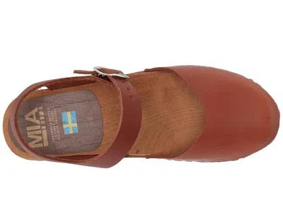 Mia Sofia In Brown
